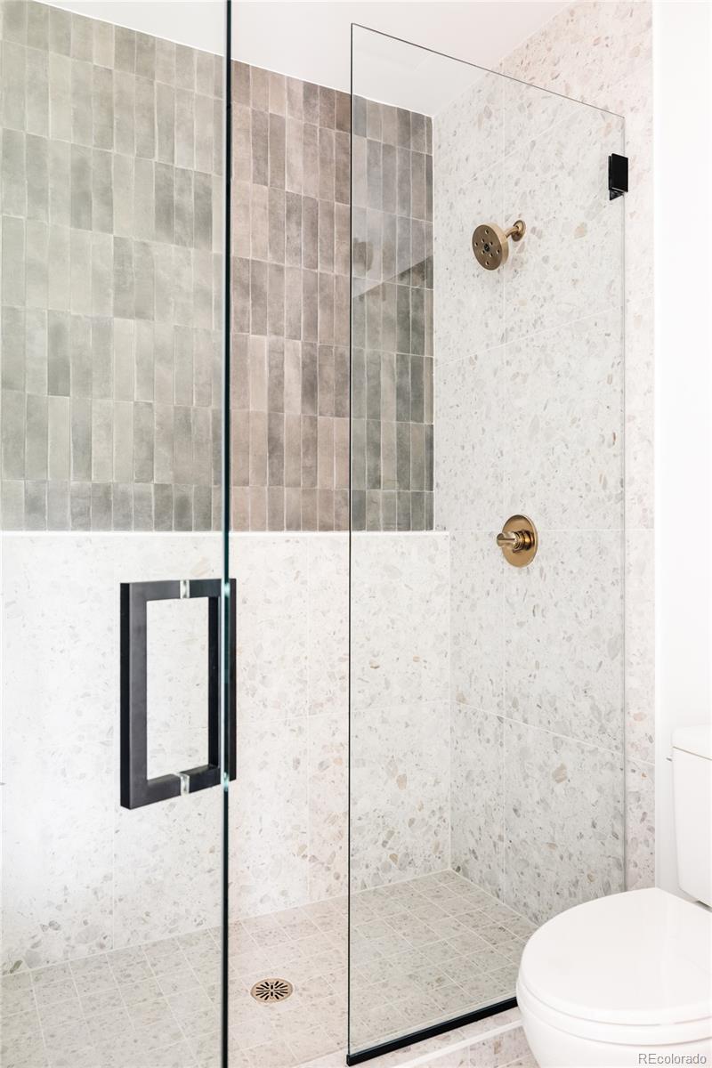 2435 S Josephine Street