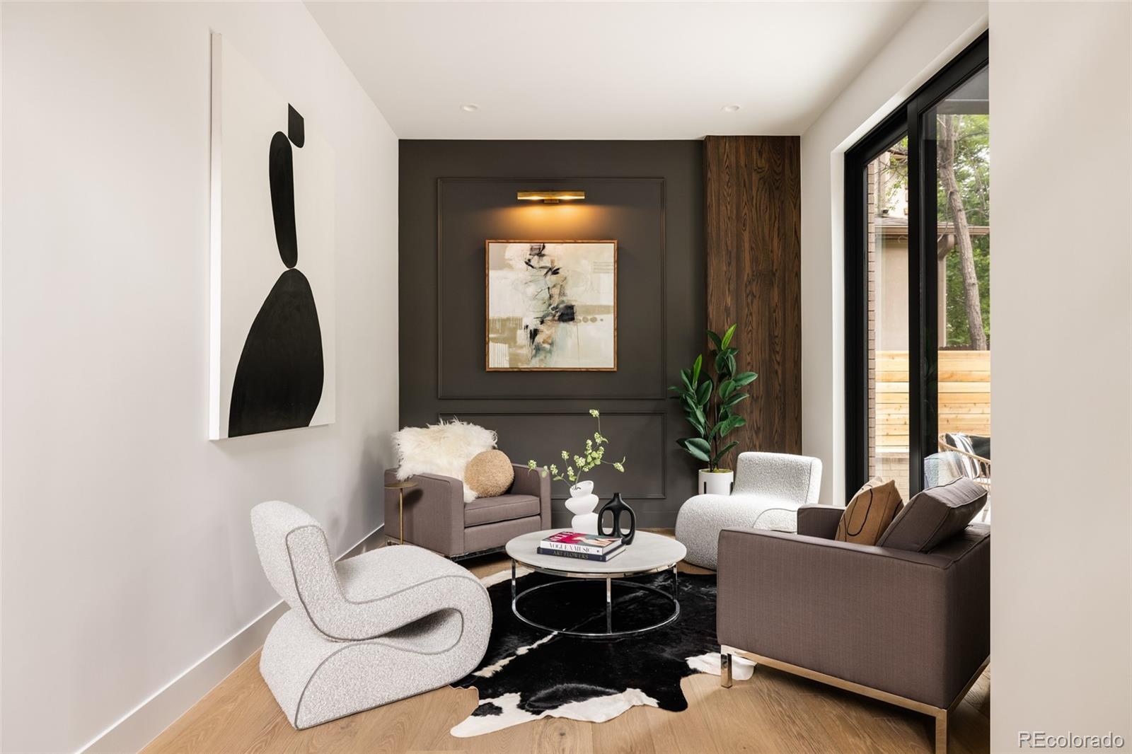 2435 S Josephine Street