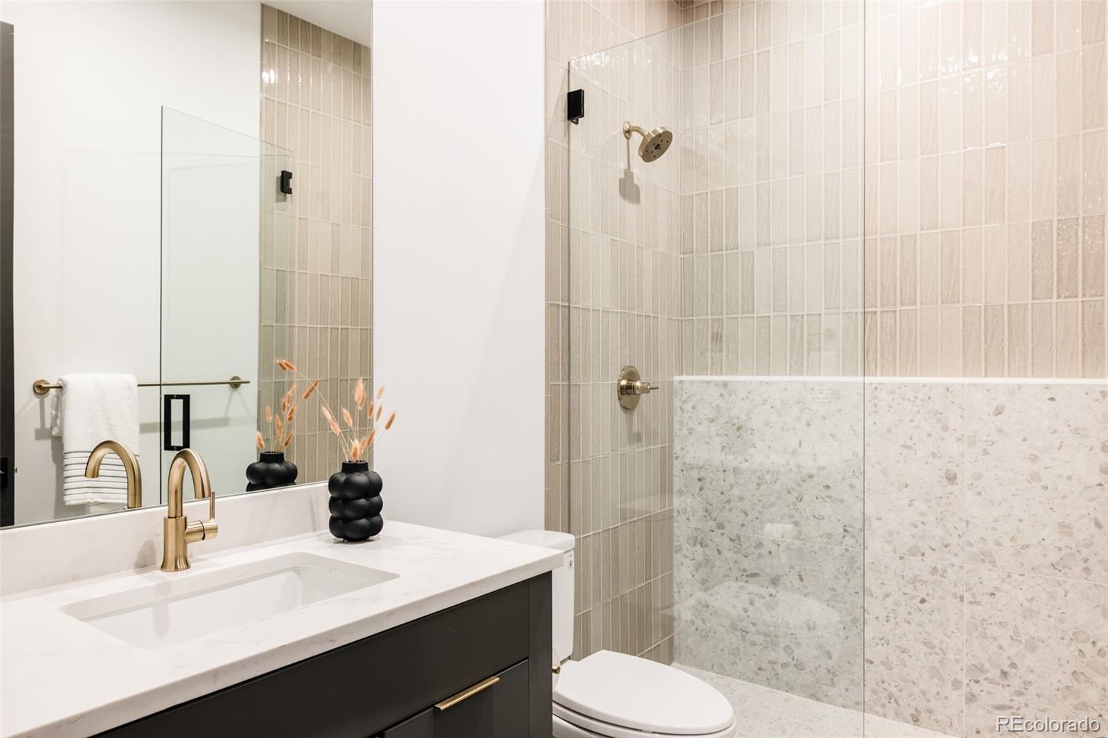 2435 S Josephine Street