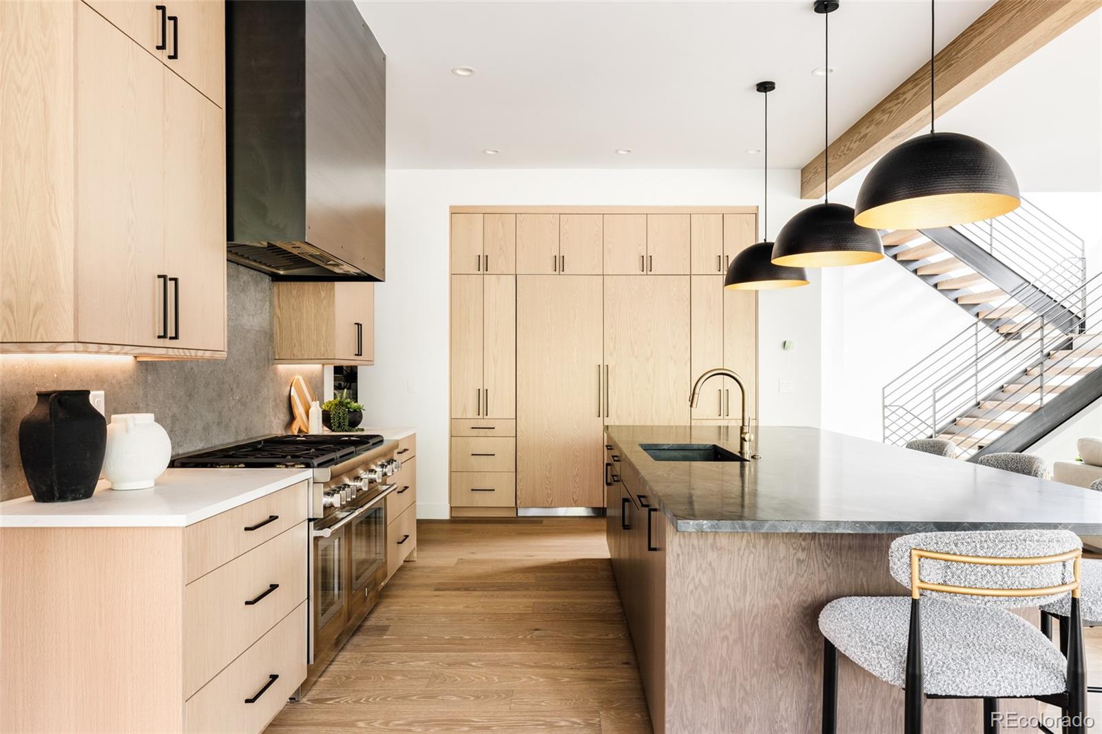 2435 S Josephine Street