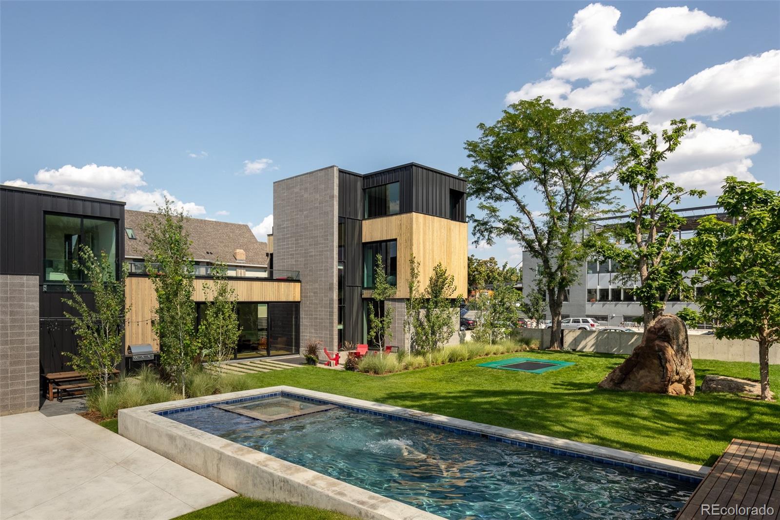 3011 Lawrence Street