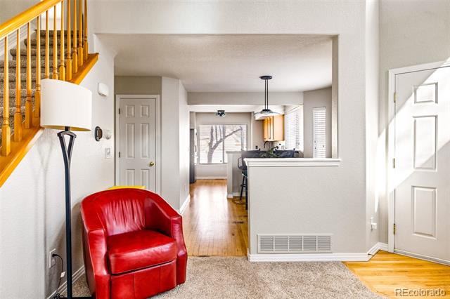 2454 S Scranton Way