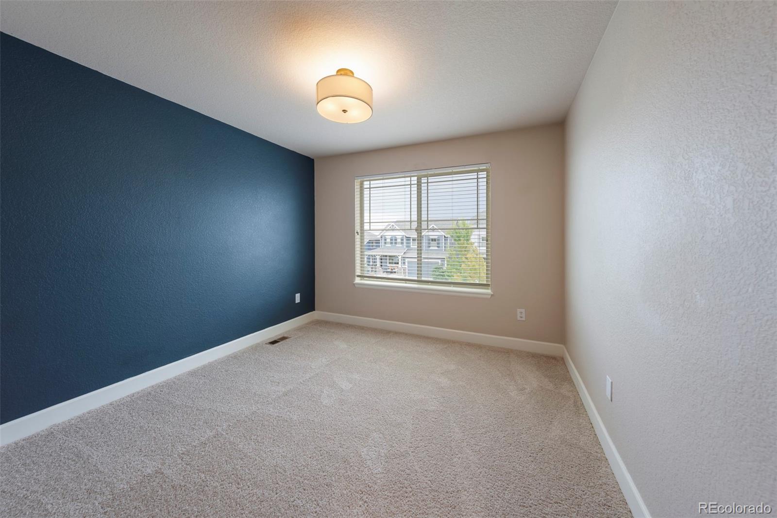 17039 W 86th Place