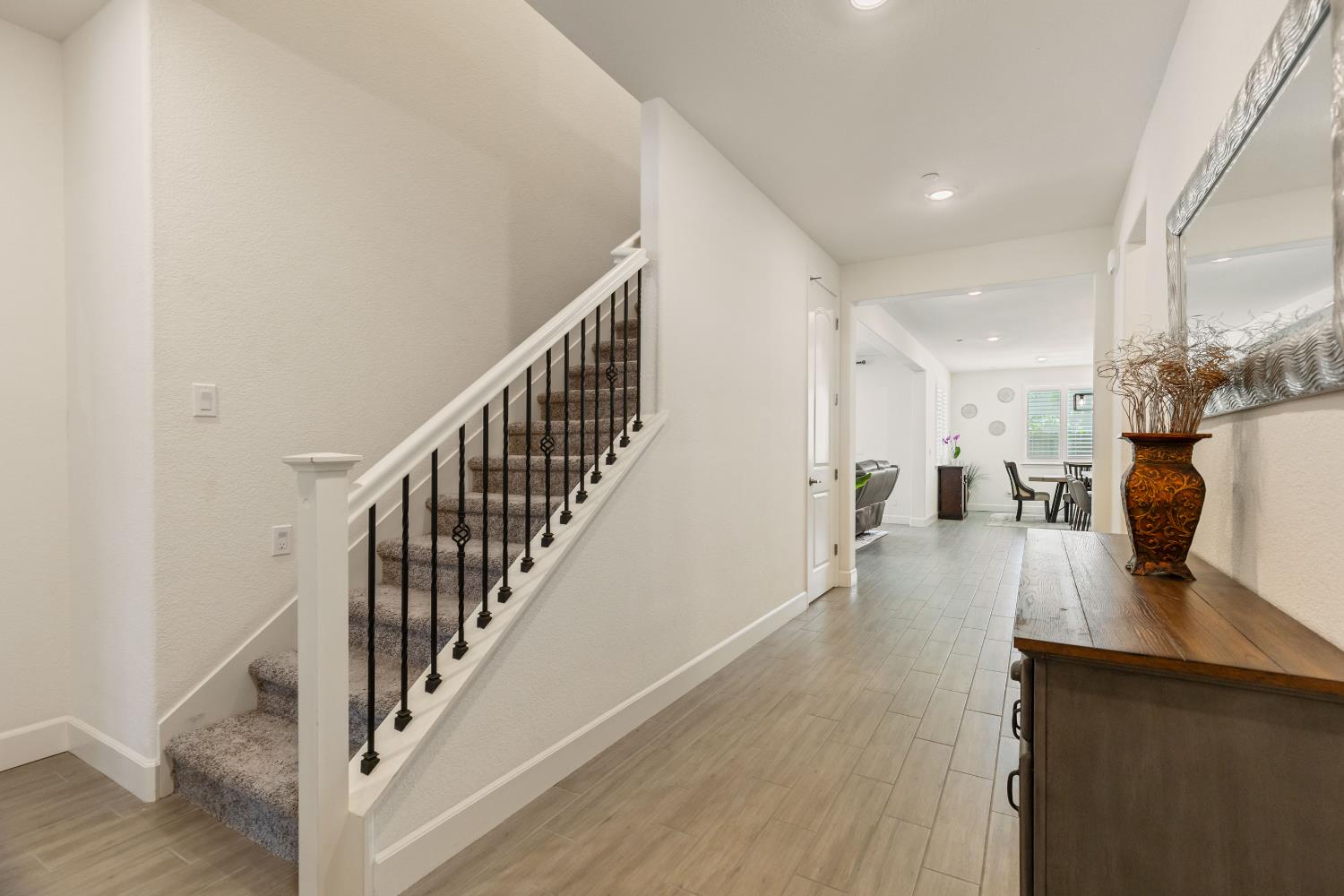 4056 Swing Way