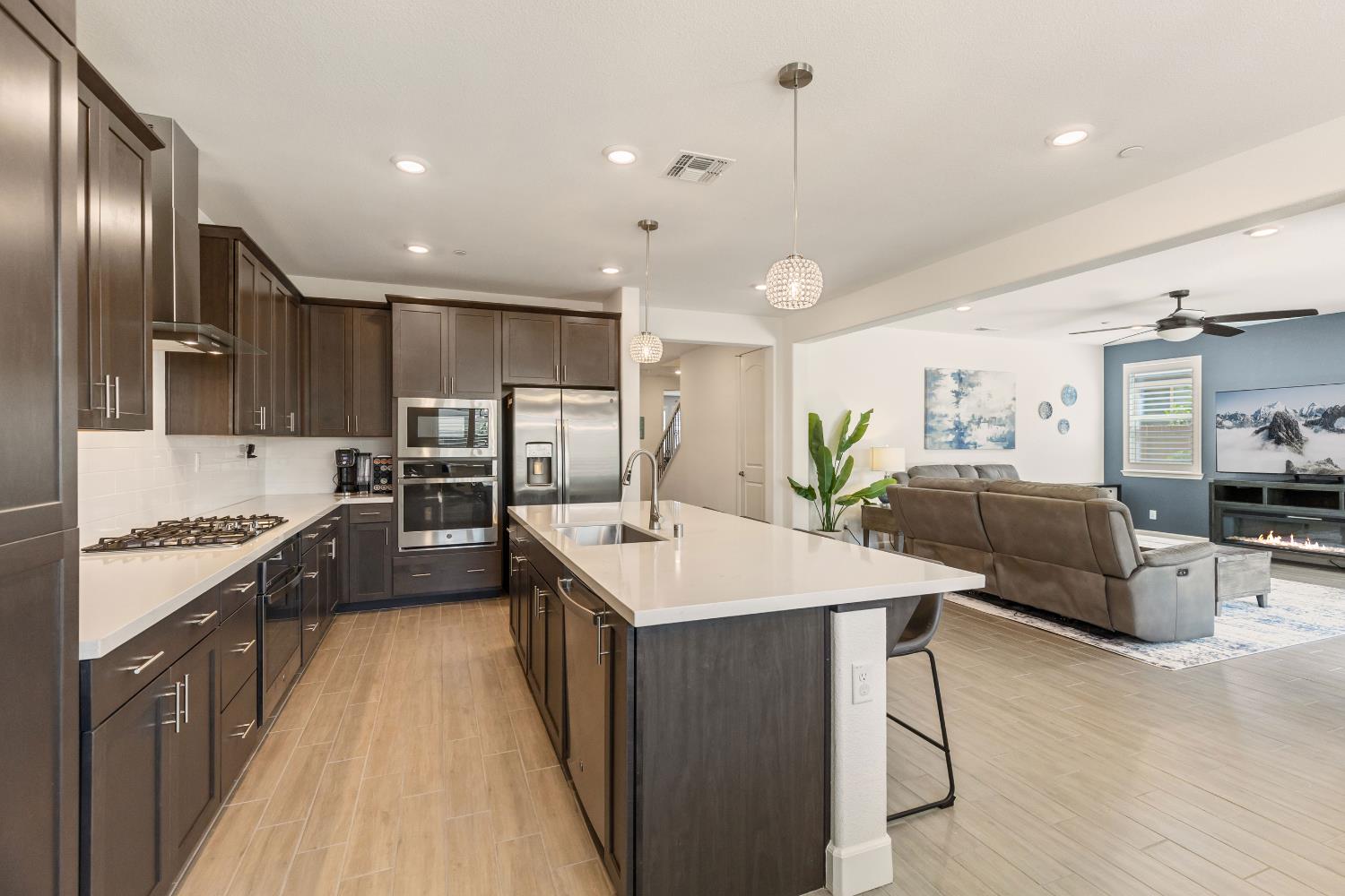 4056 Swing Way