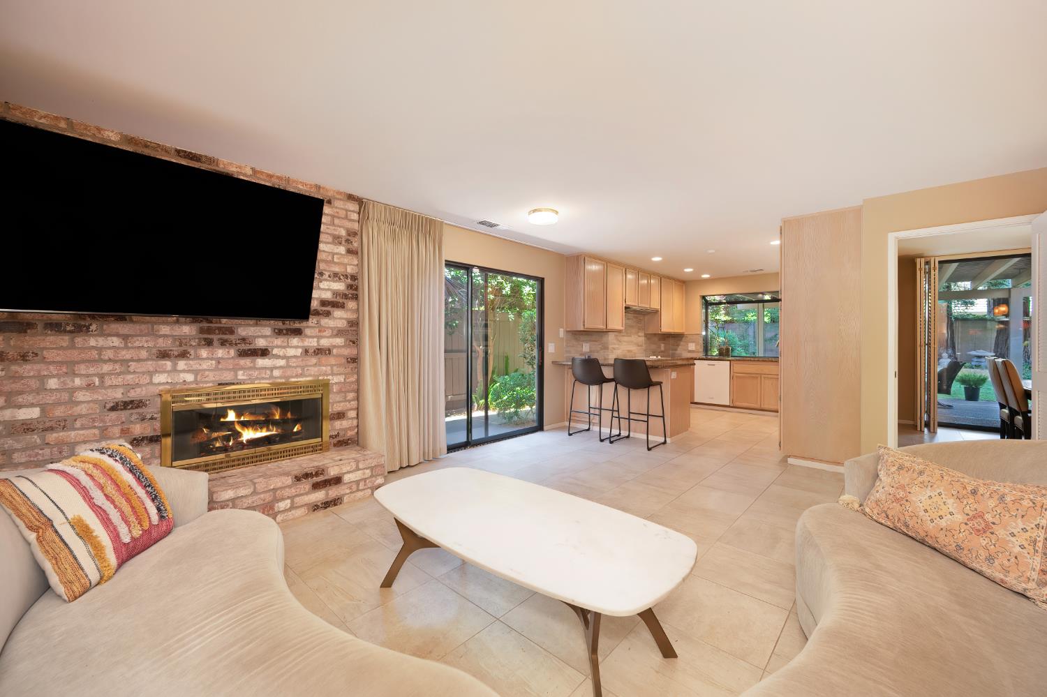 2139 Dame Shirley Way