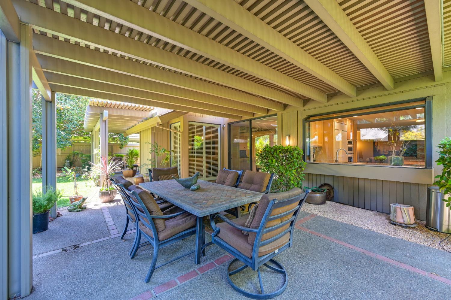 2139 Dame Shirley Way