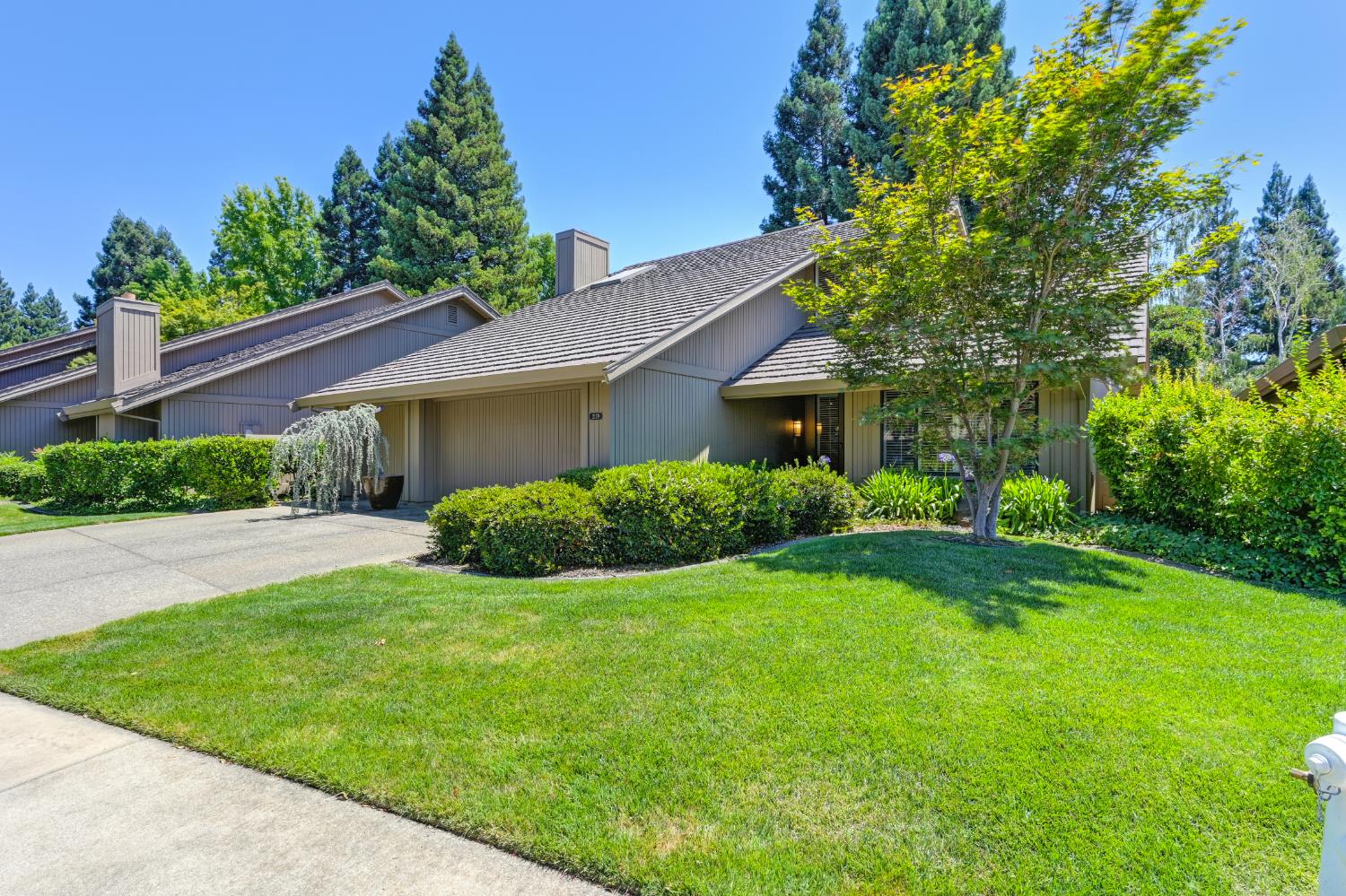 2139 Dame Shirley Way