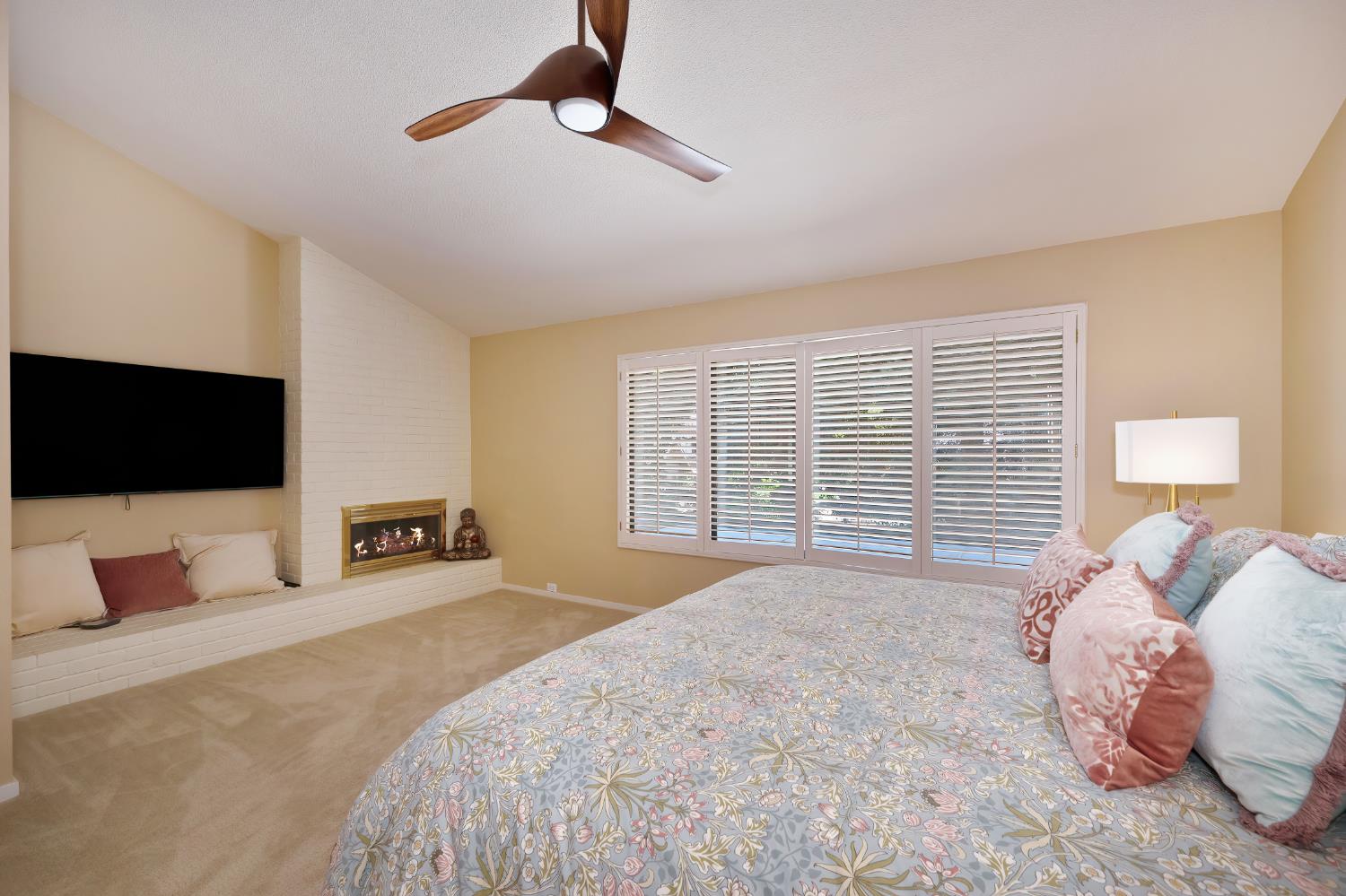 2139 Dame Shirley Way