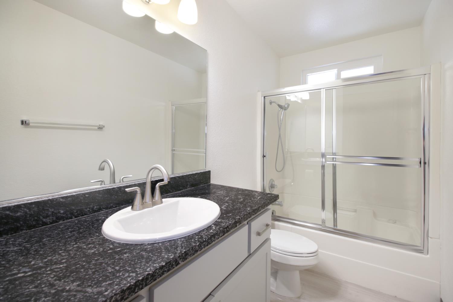 3478 Nut Plains Drive