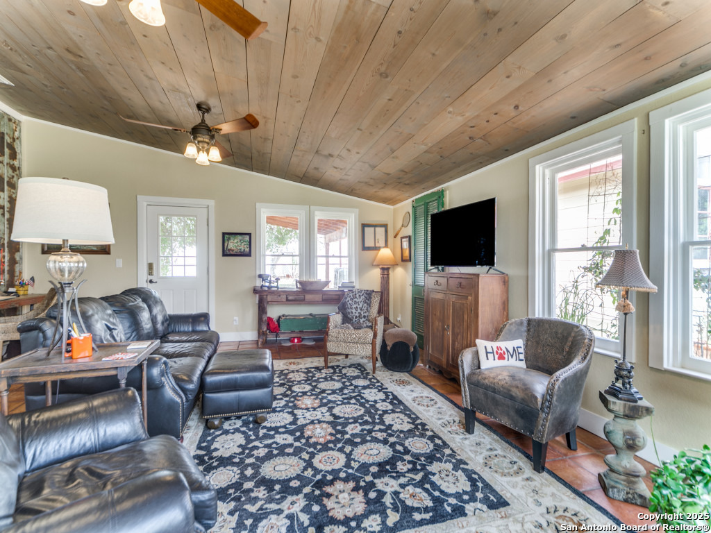 126 IDLEWILDE BLVD