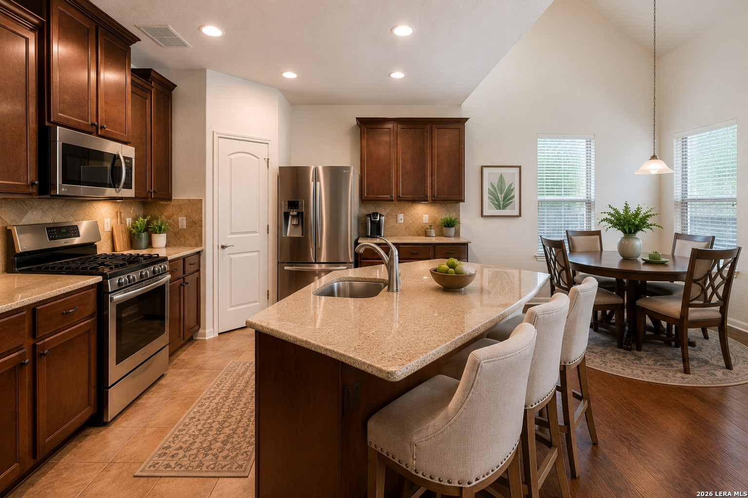 8702 Elkhorn Knoll