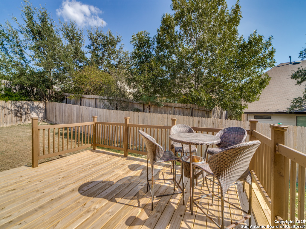 8702 Elkhorn Knoll