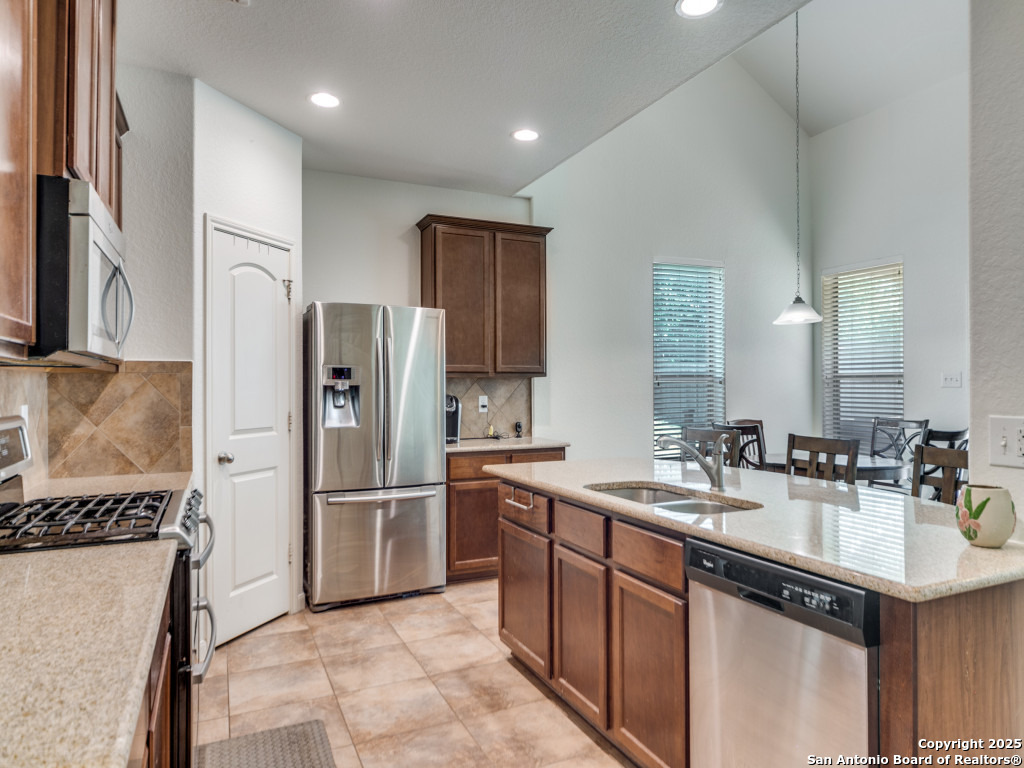 8702 Elkhorn Knoll