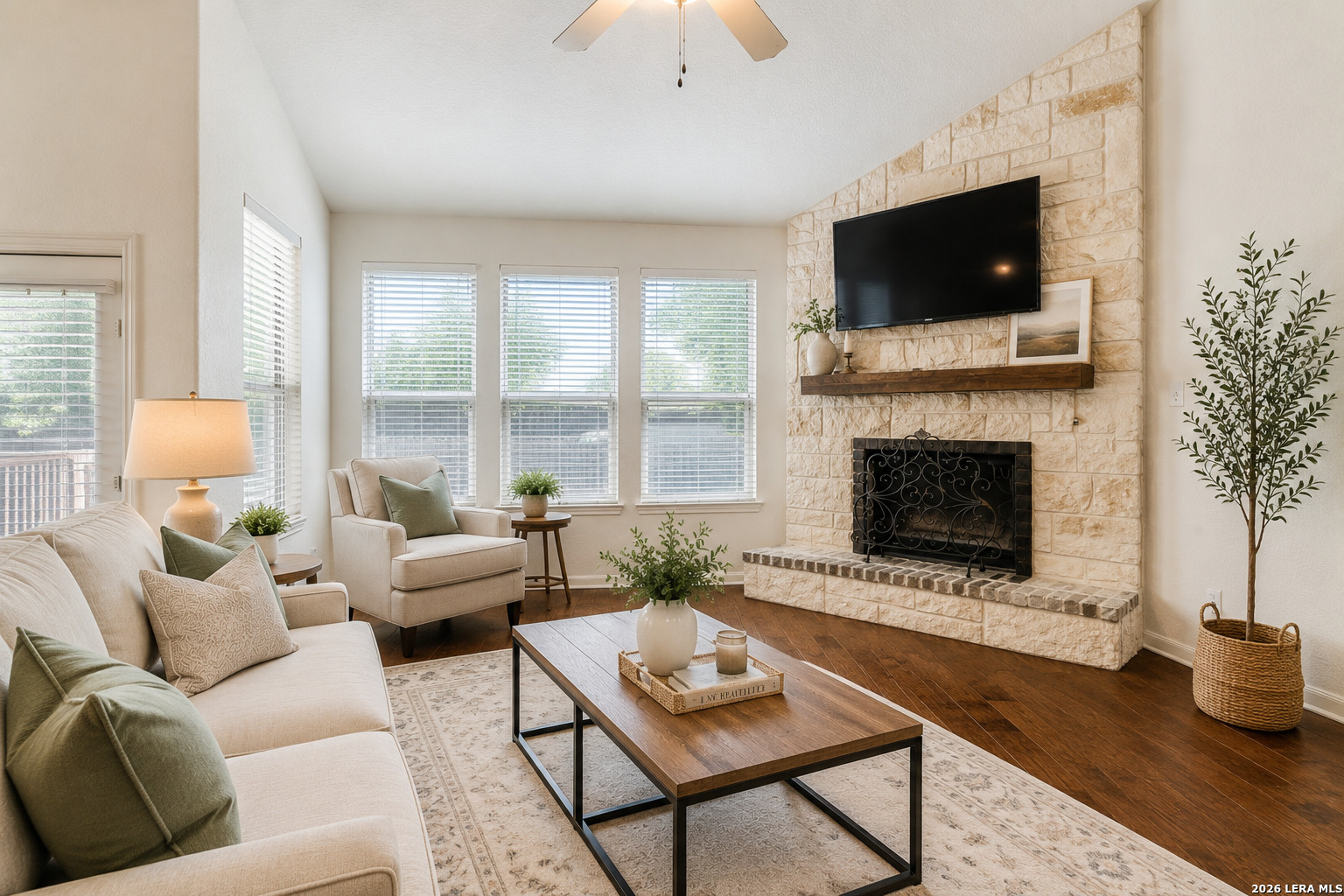 8702 Elkhorn Knoll