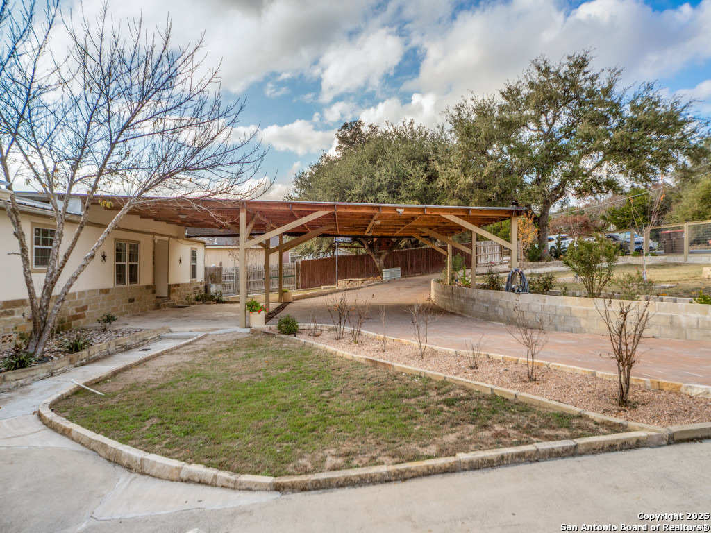 705 Walnut Way