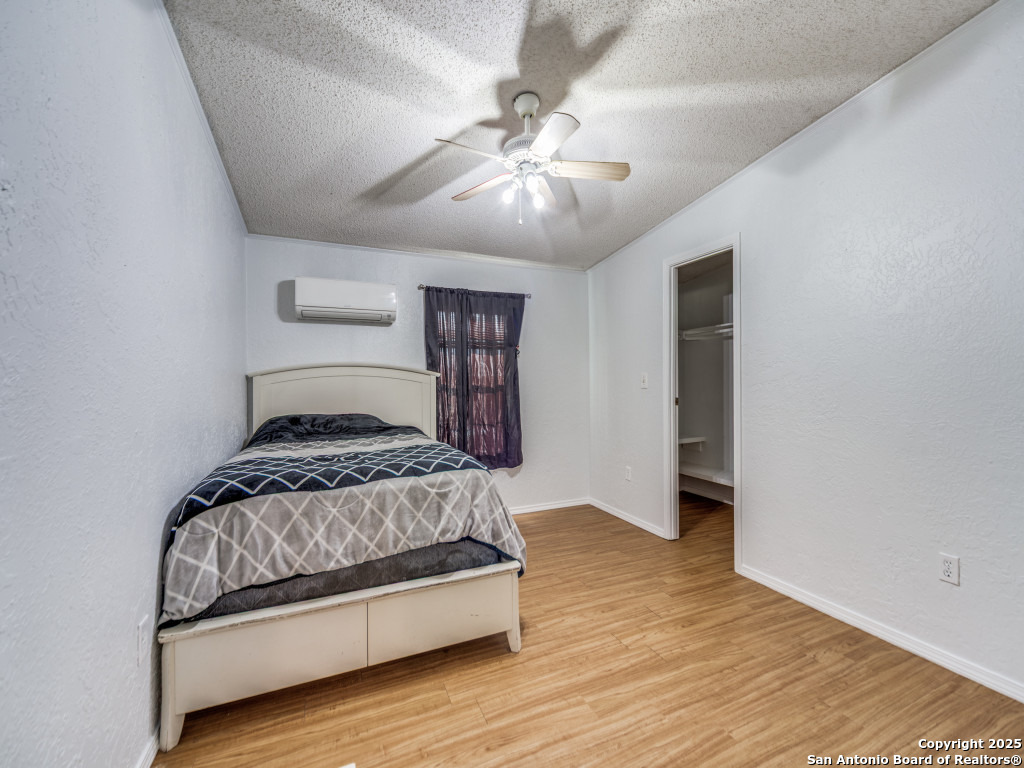 705 Walnut Way