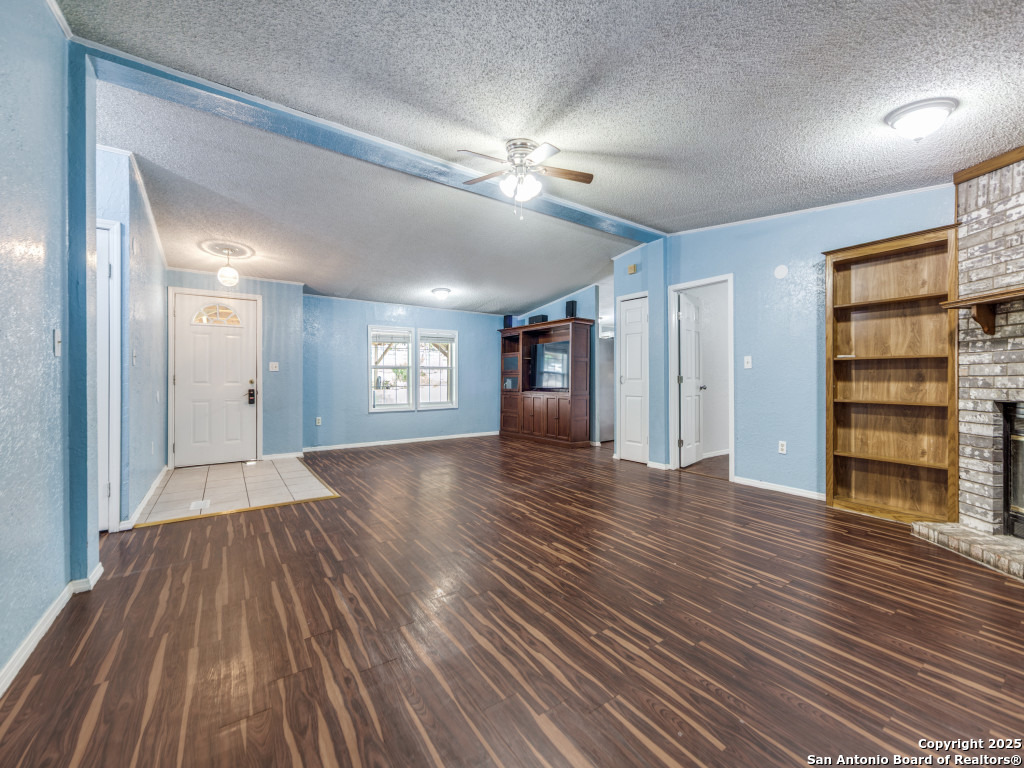 705 Walnut Way