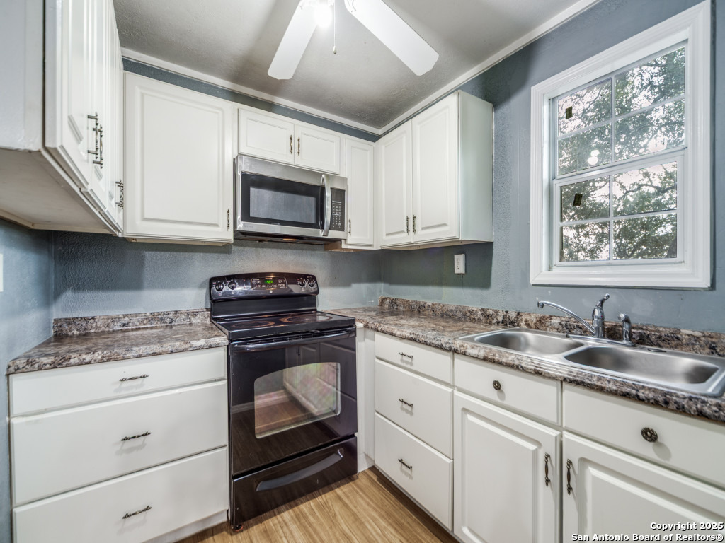 705 Walnut Way