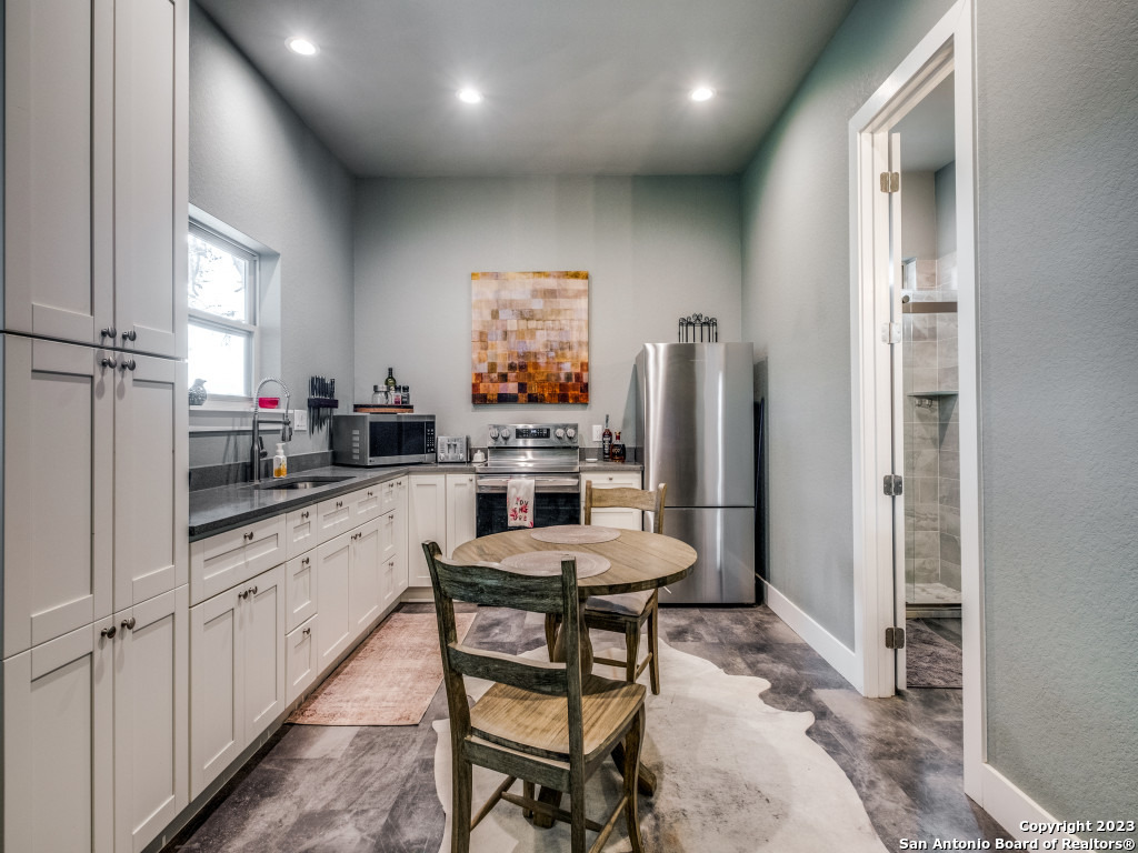 338 Salt Grass Trail
