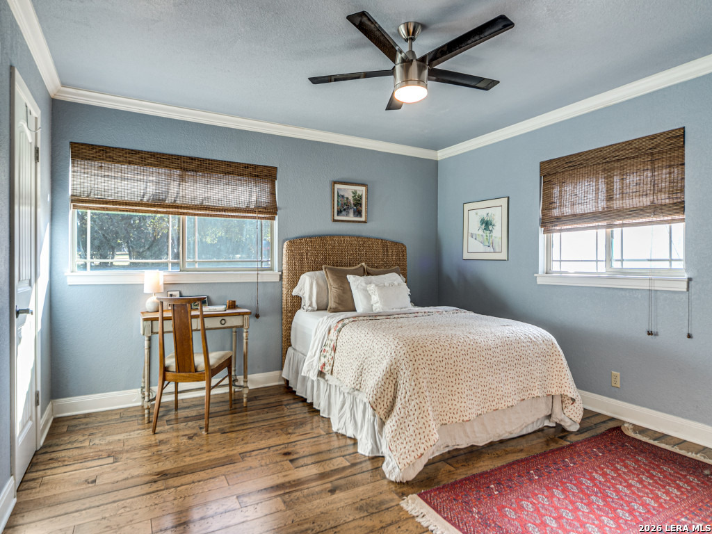 310 Oak Park