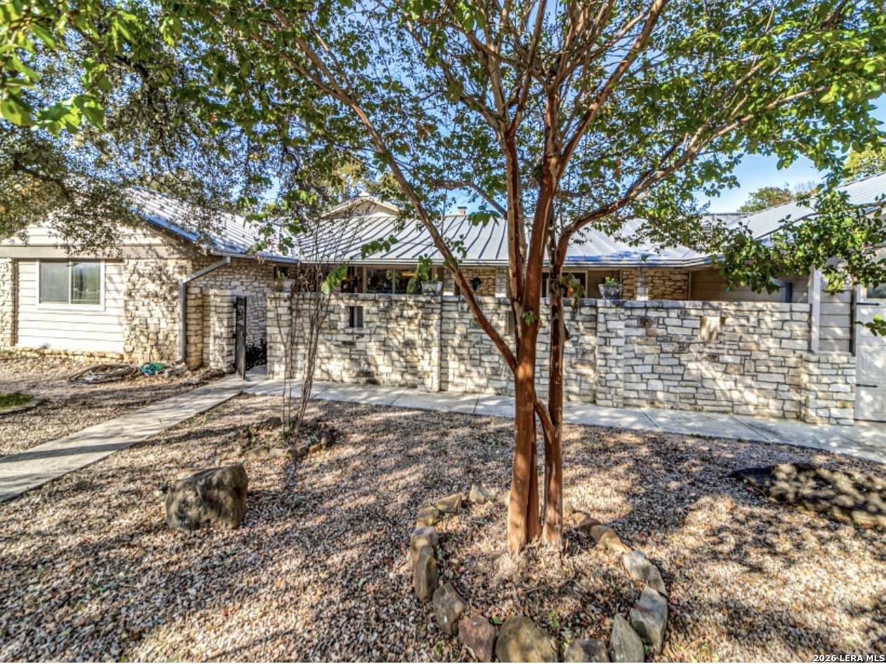 310 Oak Park