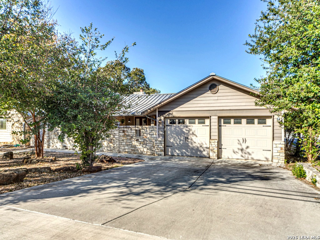 310 Oak Park