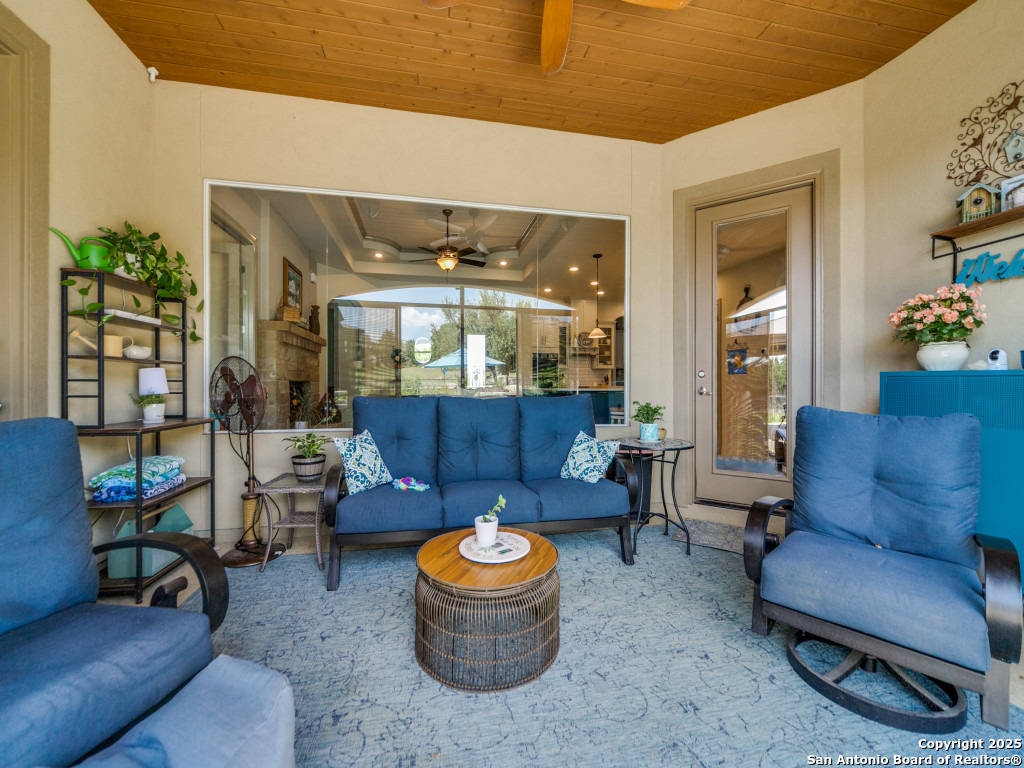 121 Pond View