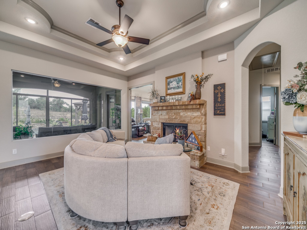 121 Pond View