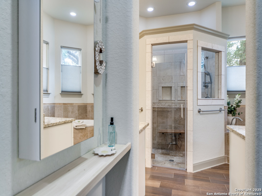 121 Pond View