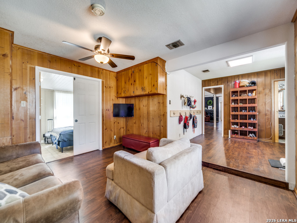 135 WALNUT GROVE RD