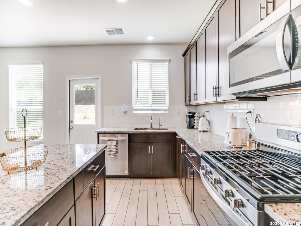 7802 Ponderosa
