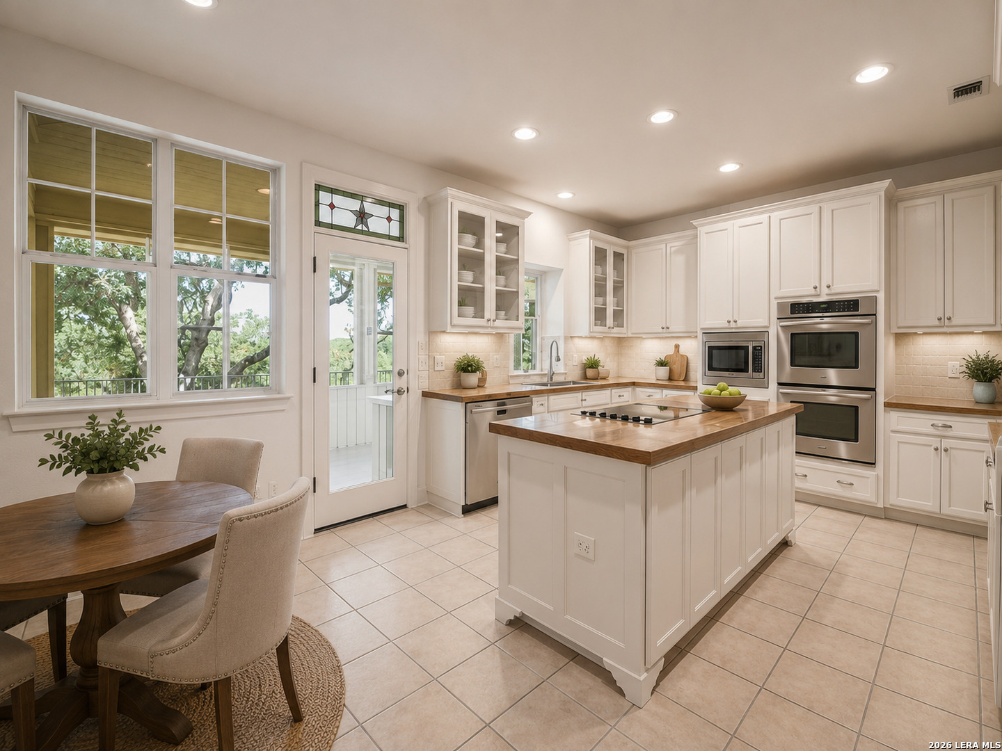 403 DEEP HOLLOW DR