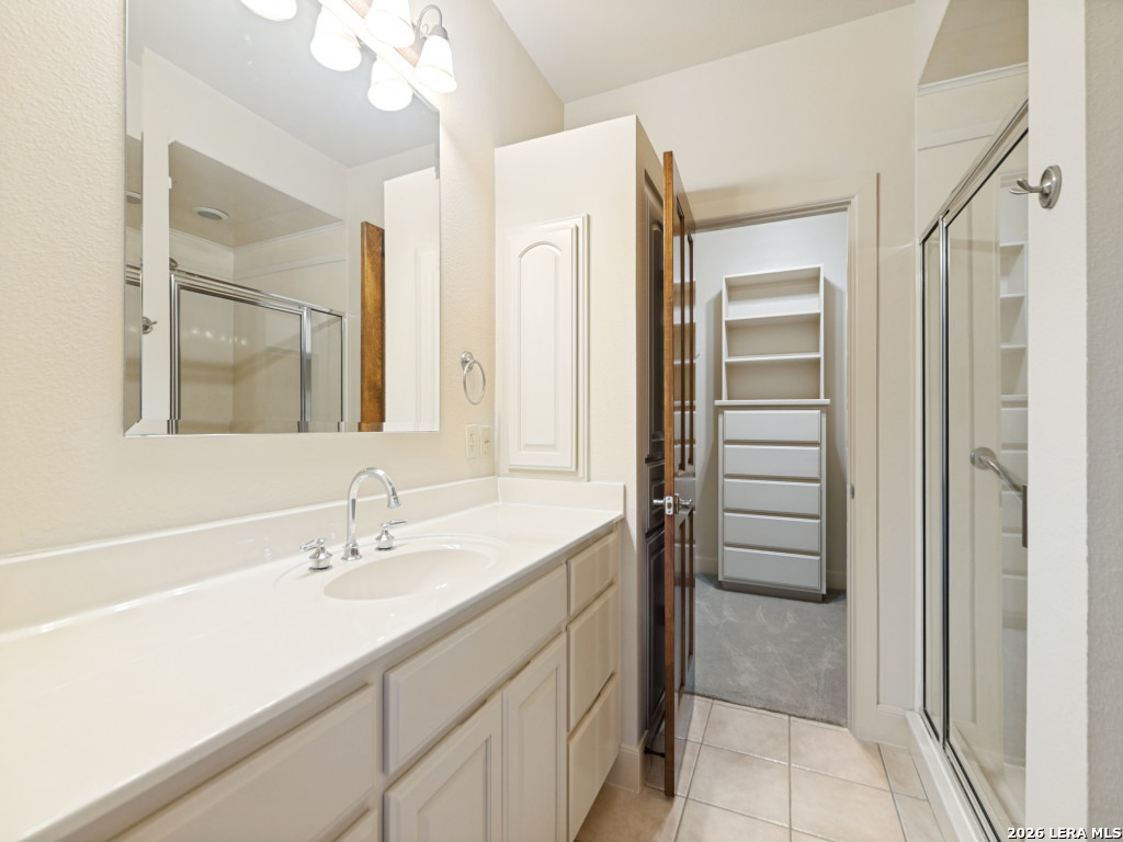 403 DEEP HOLLOW DR