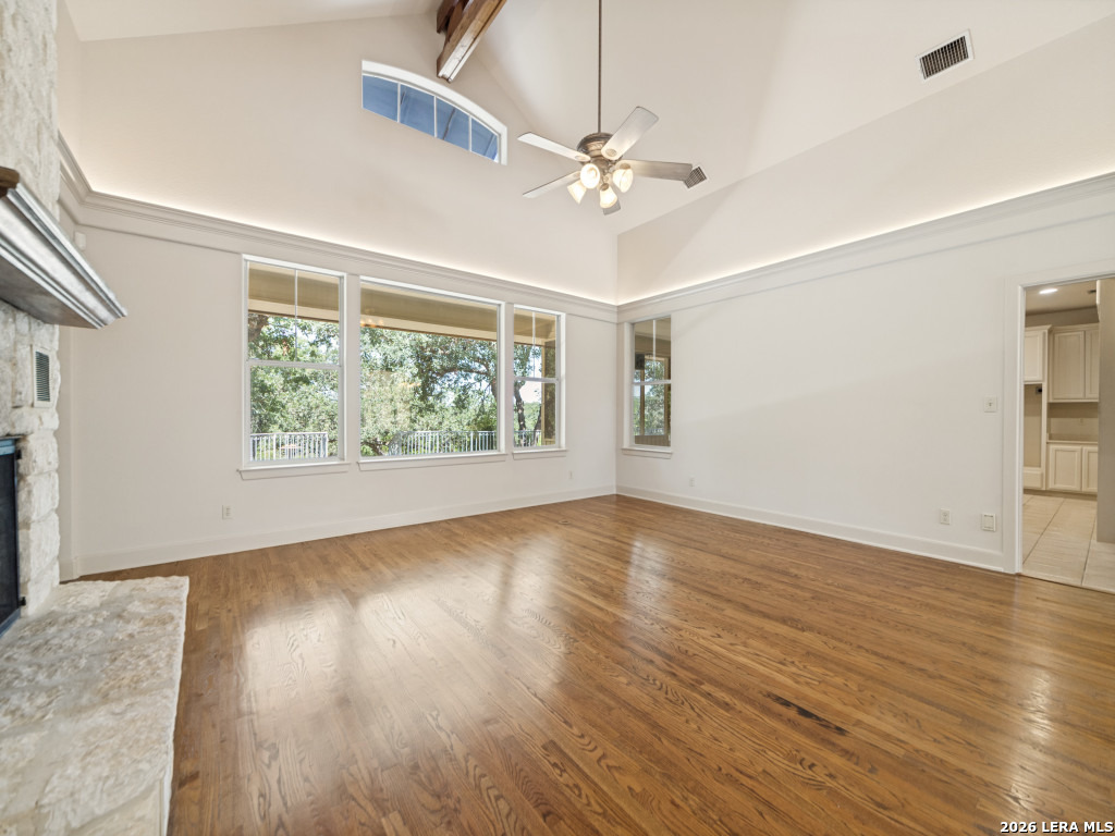 403 DEEP HOLLOW DR