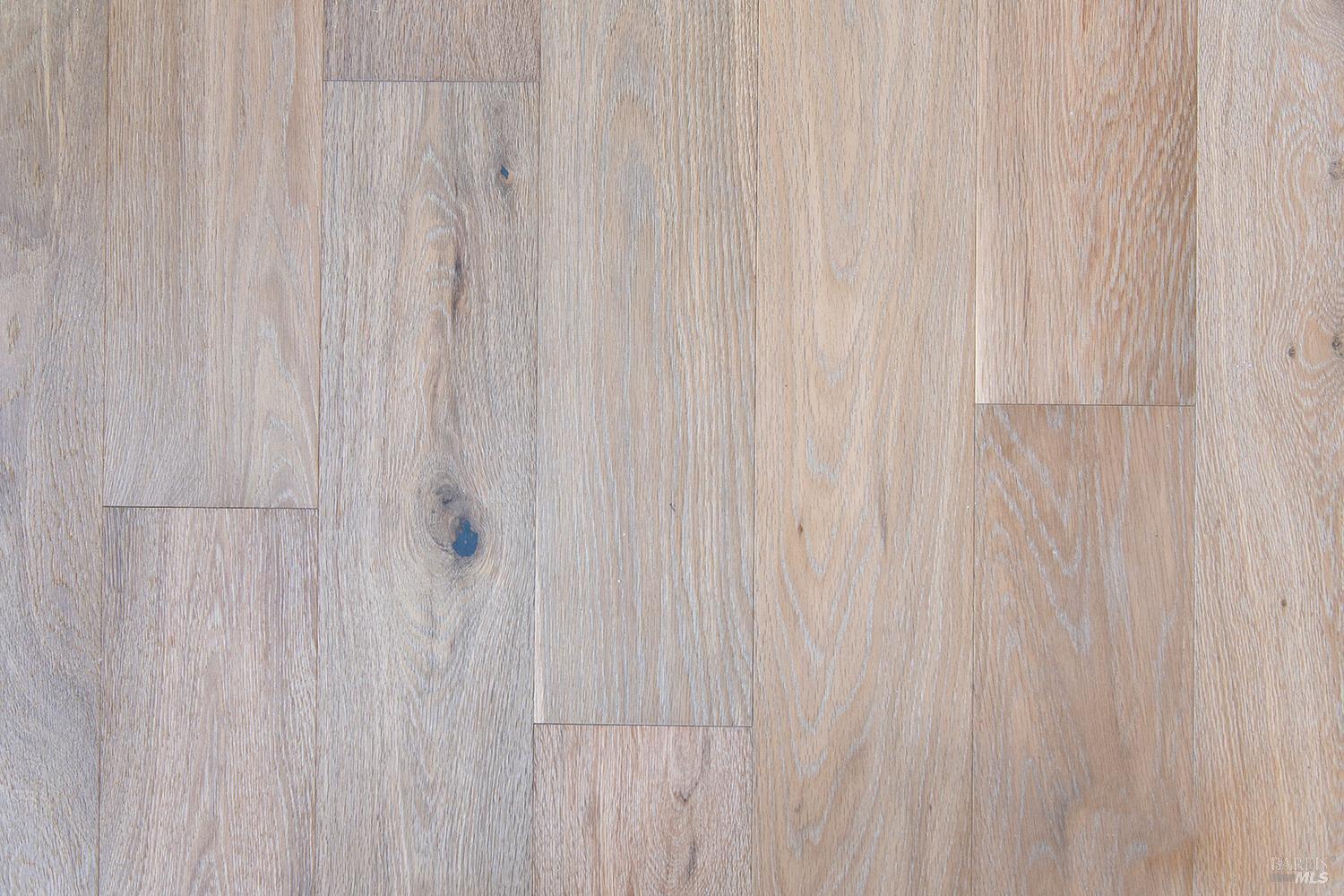 7631-7635 Healdsburg Ave