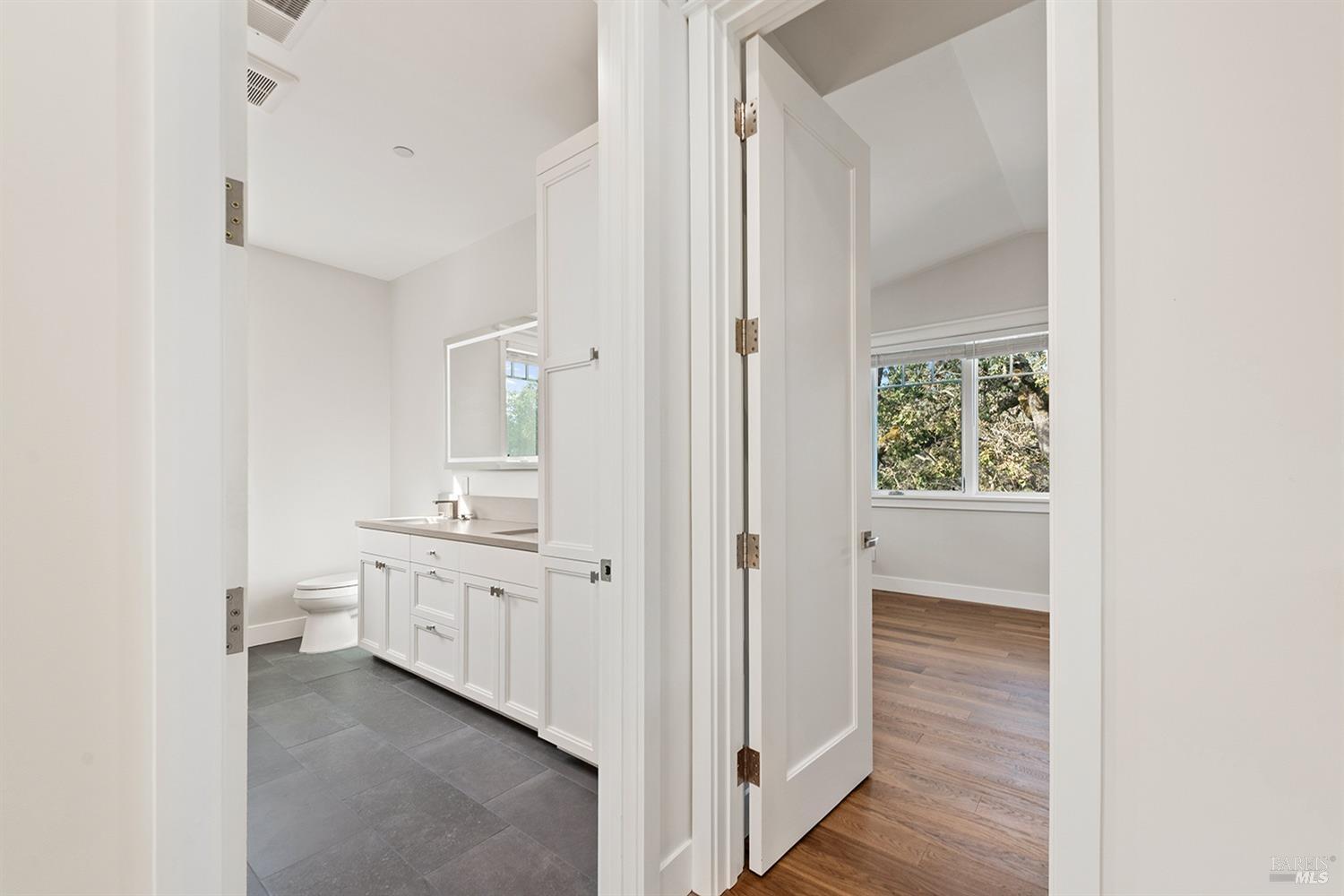 7631-7635 Healdsburg Ave