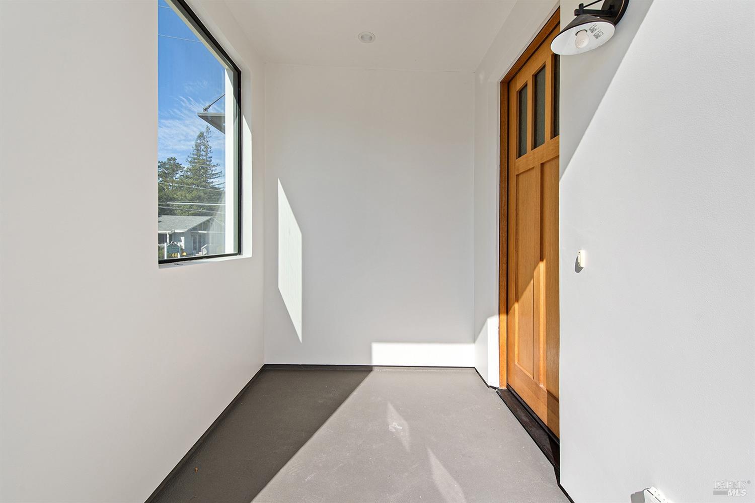 7631-7635 Healdsburg Ave