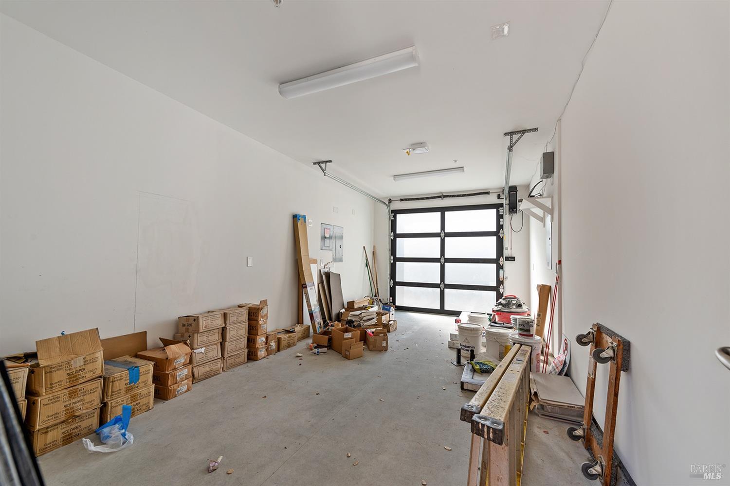 7631-7635 Healdsburg Ave