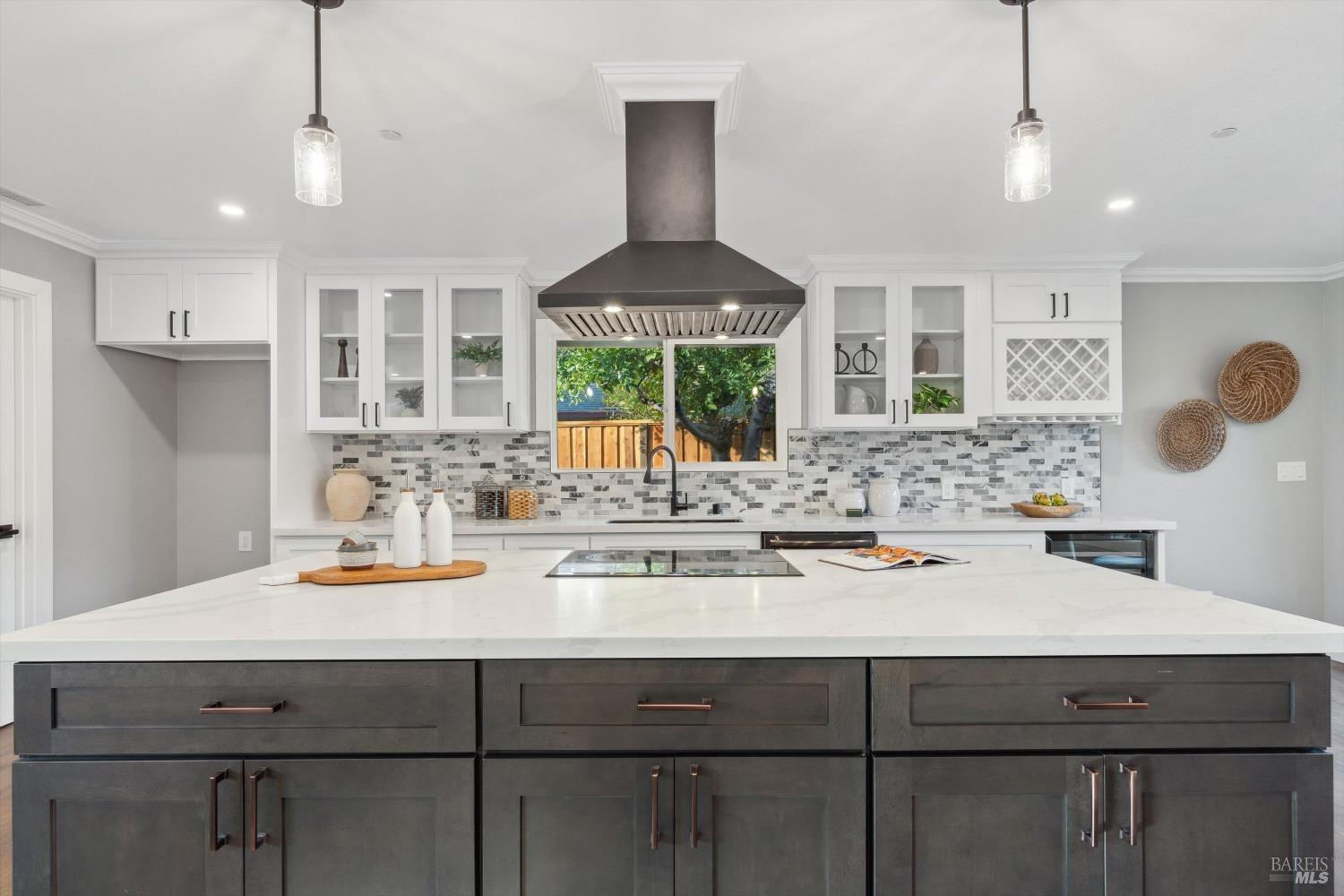 2152 Contra Costa Ct