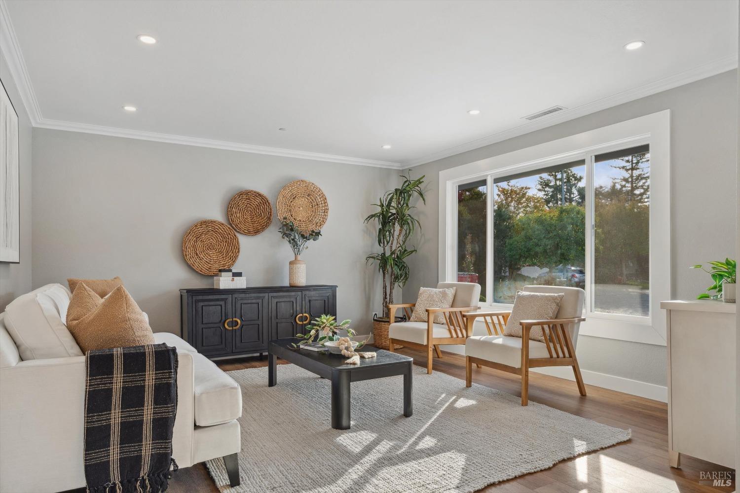 2152 Contra Costa Ct