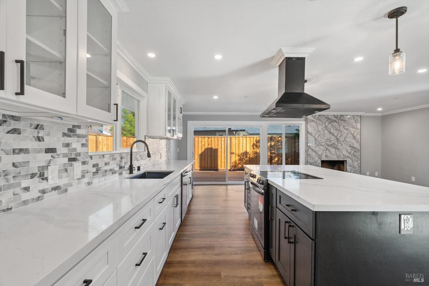 2152 Contra Costa Ct