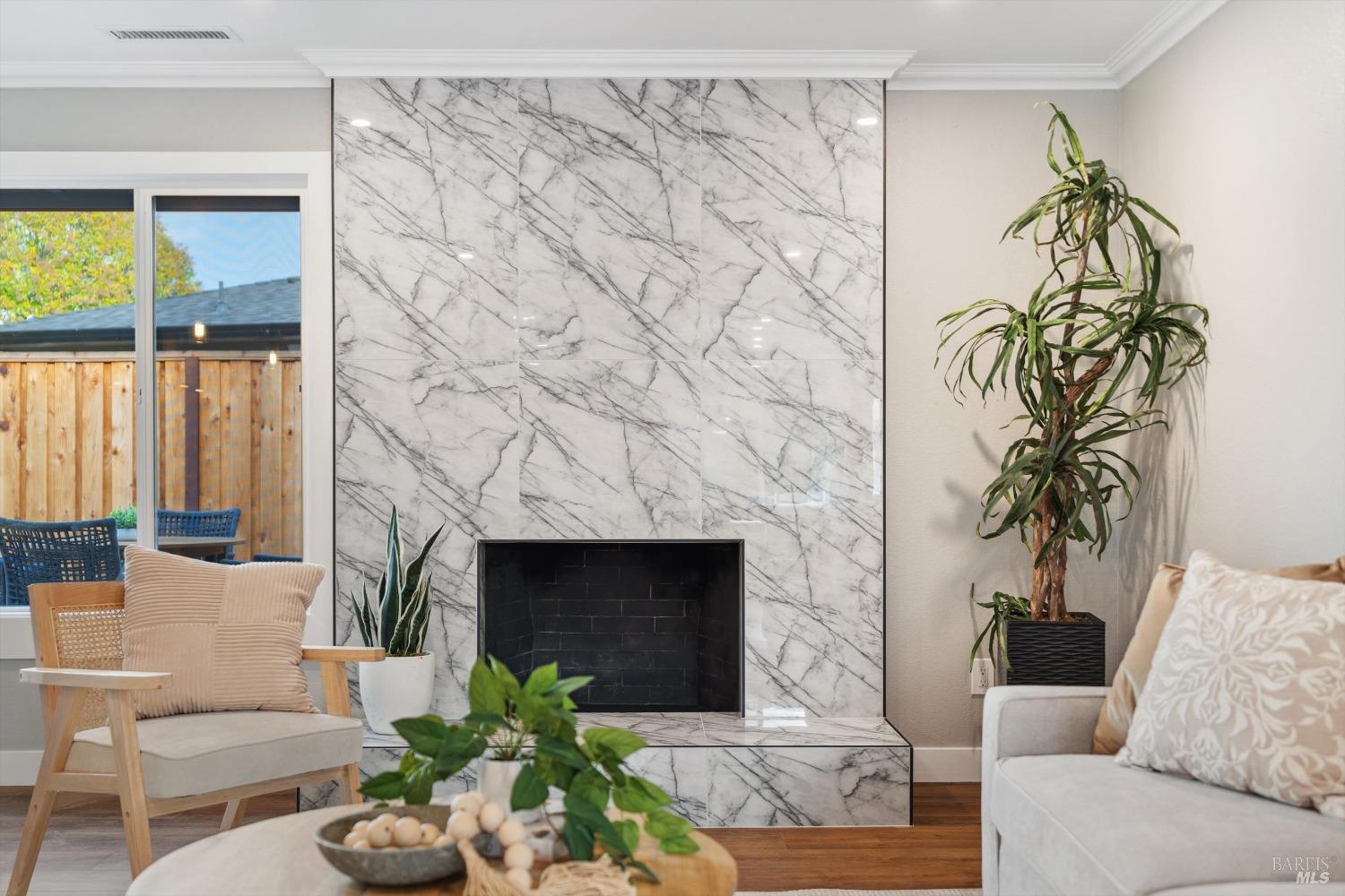 2152 Contra Costa Ct