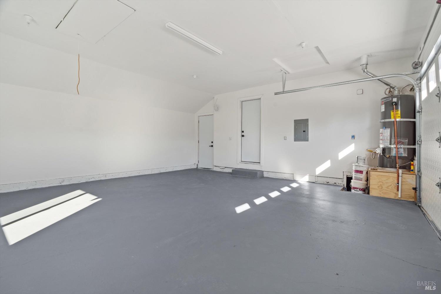 2152 Contra Costa Ct