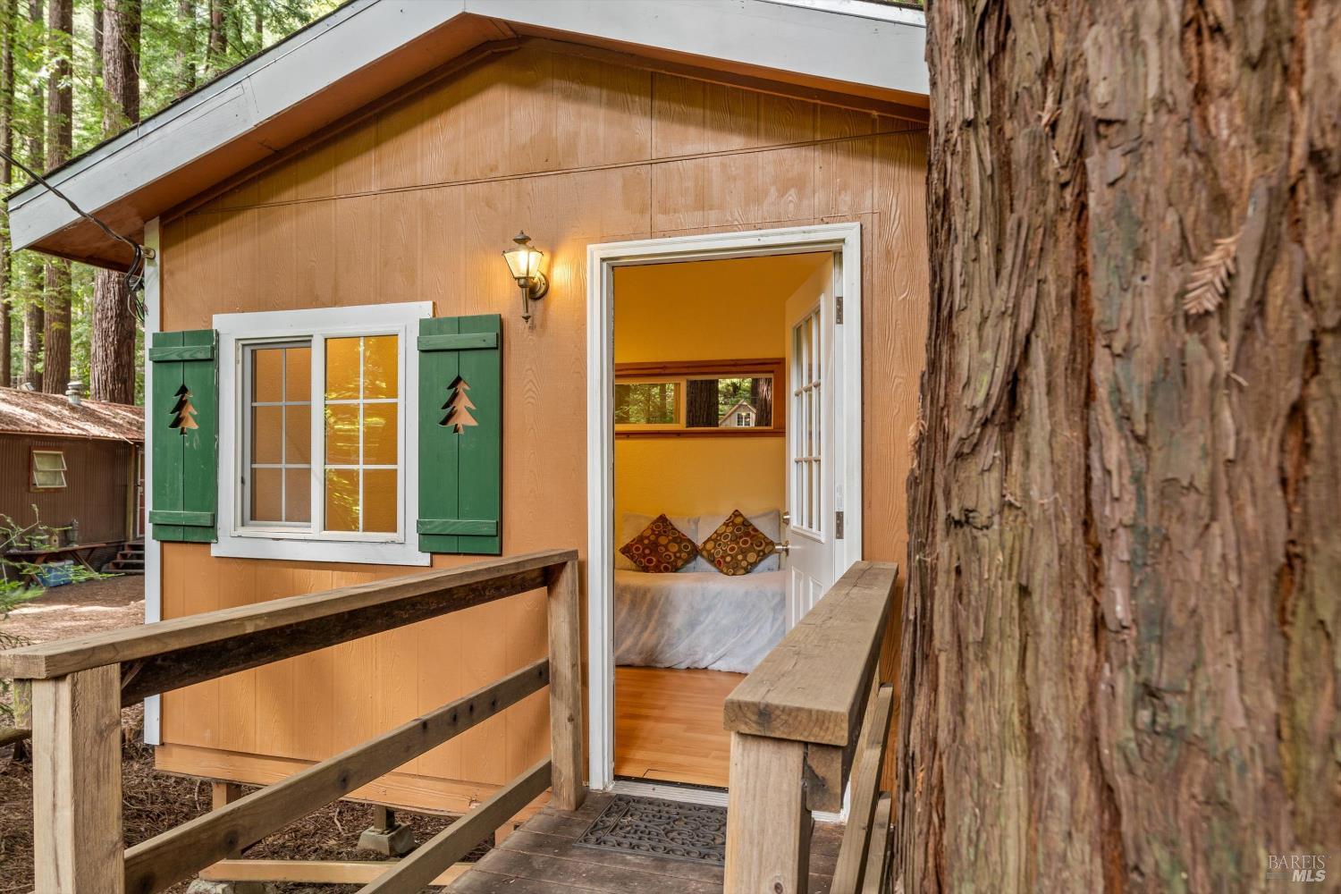 1420 Cazadero Hwy