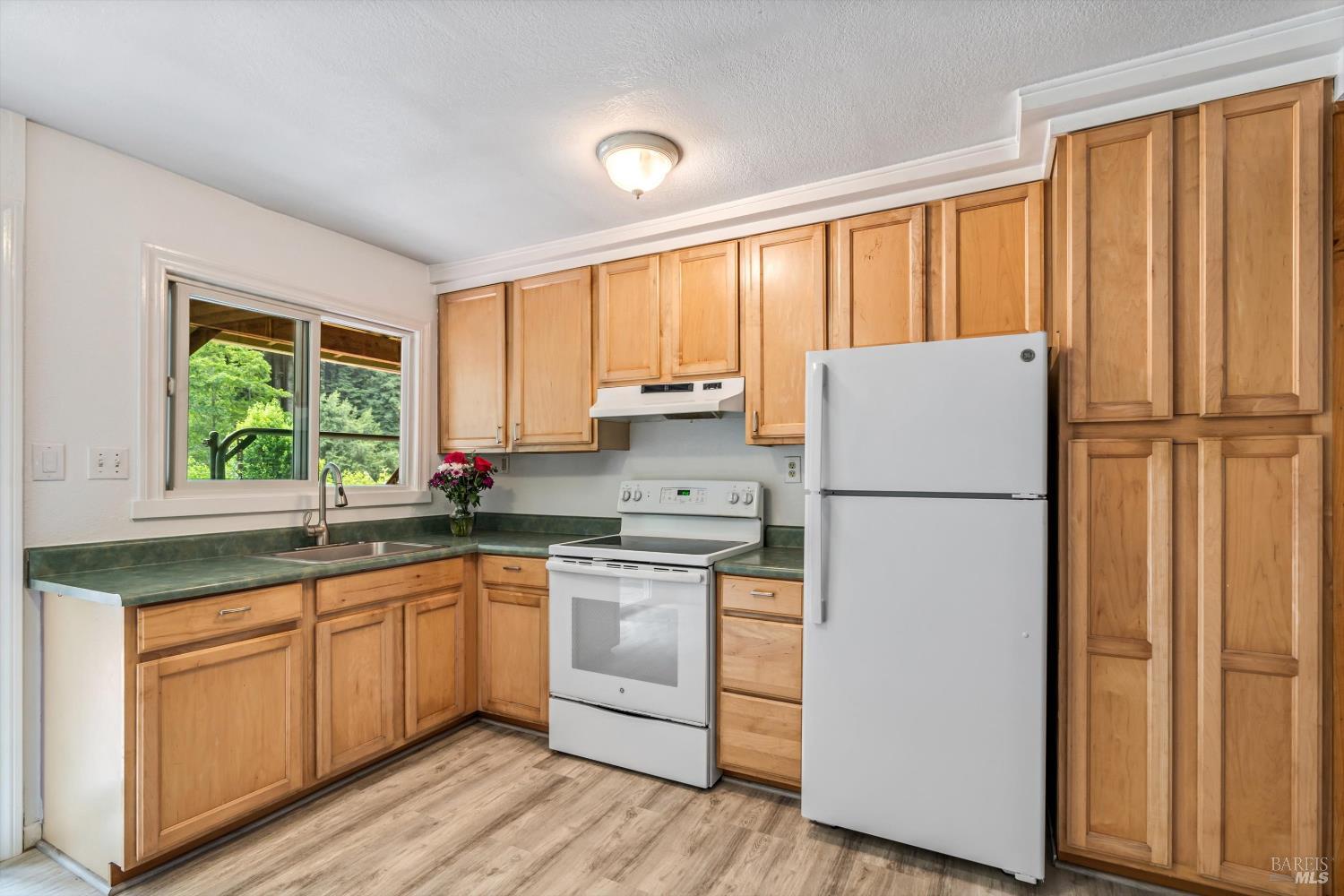 1420 Cazadero Hwy