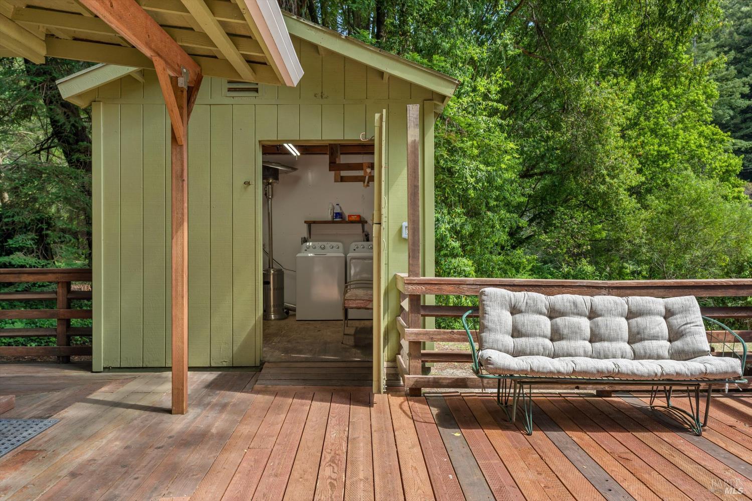 1420 Cazadero Hwy