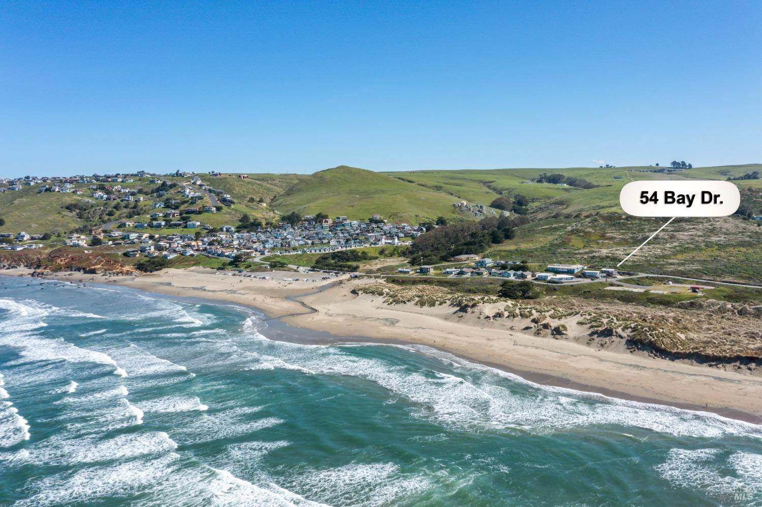 54 Bay Dr