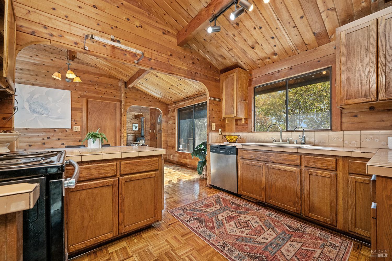 2888 Lynn Rd