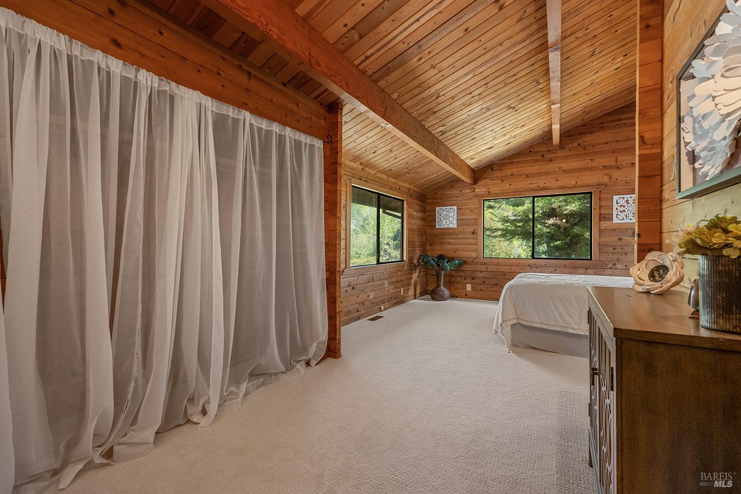 2888 Lynn Rd